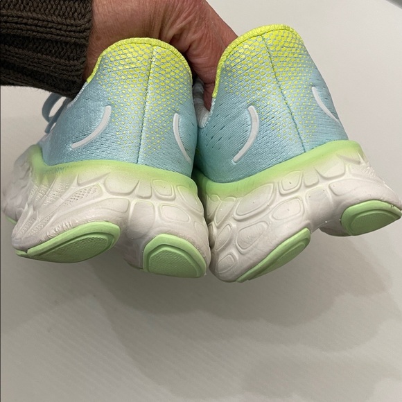 NEW BALANCE FRESH FOAM x MORE V4 RUNNING SNEAKERS WOMENS SIZE 7.5 - Picture 11 of 14